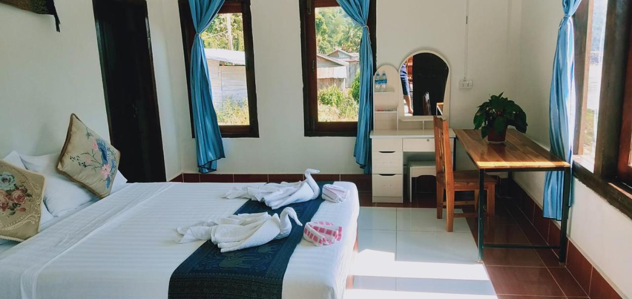 Villa Mekong Guesthouse Пакбенг Номер фото